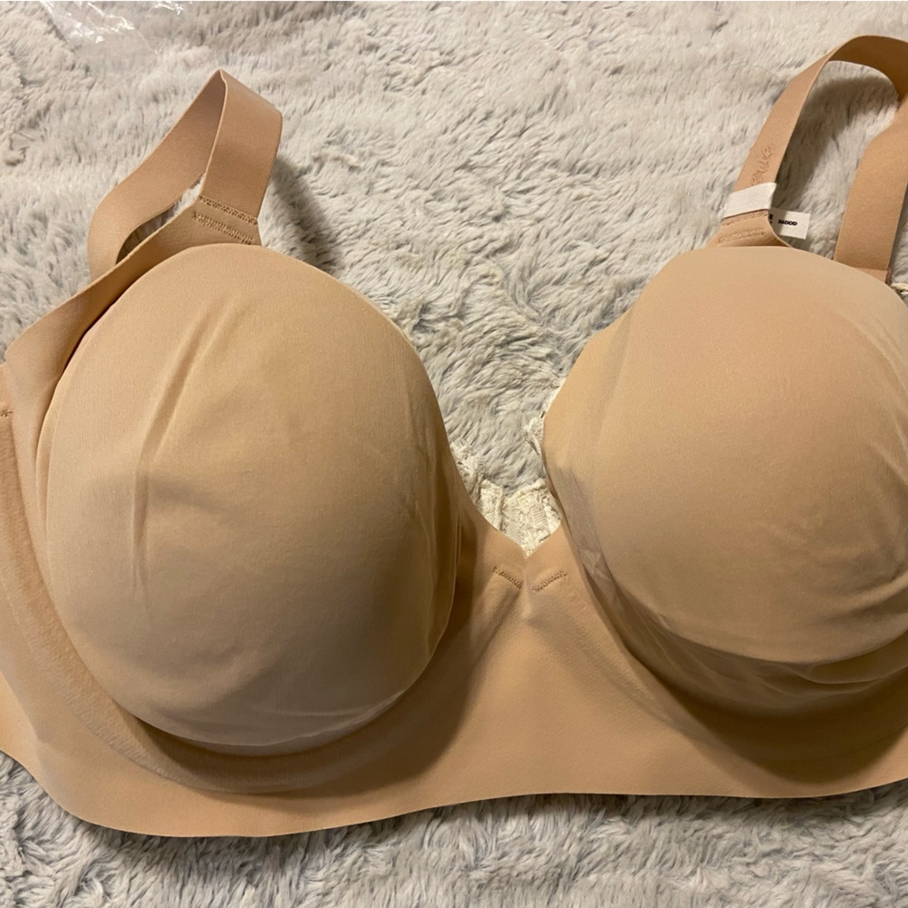 36DDD SMOOTHEZ Full Coverage Lightly Lined Bra American eagle NWT